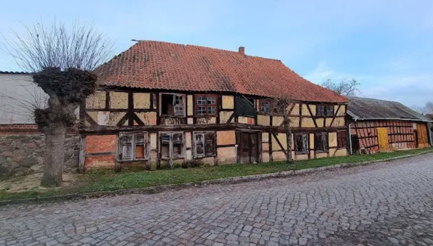 Ruine des Neuen Schlosses Tylsen, Salzwedel, Germany, Germany